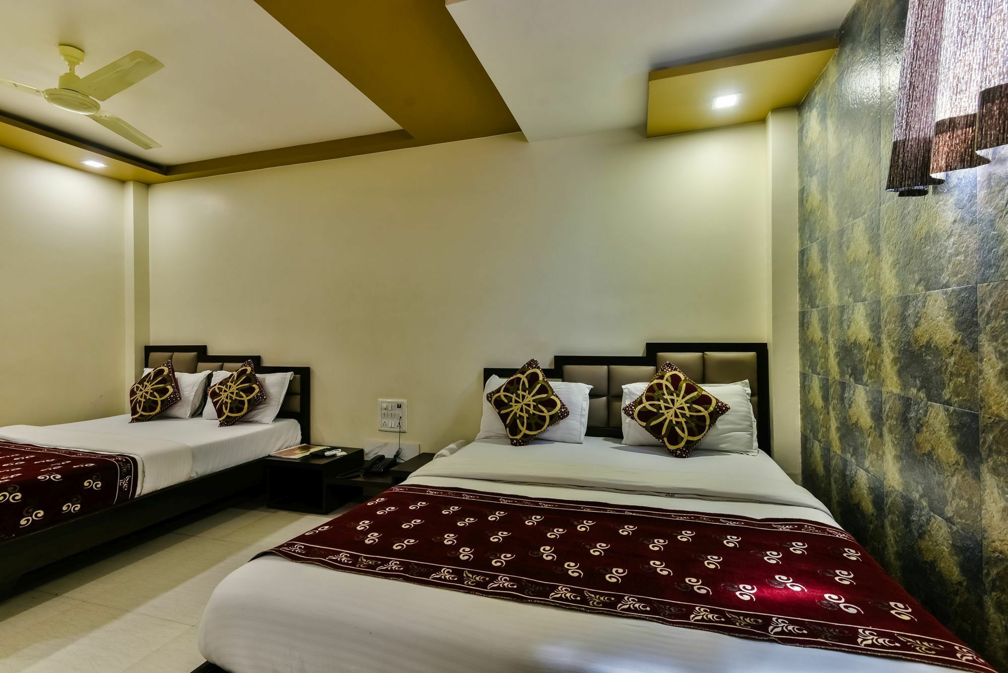 Hotel Guestinn Residency Bombay Exterior foto