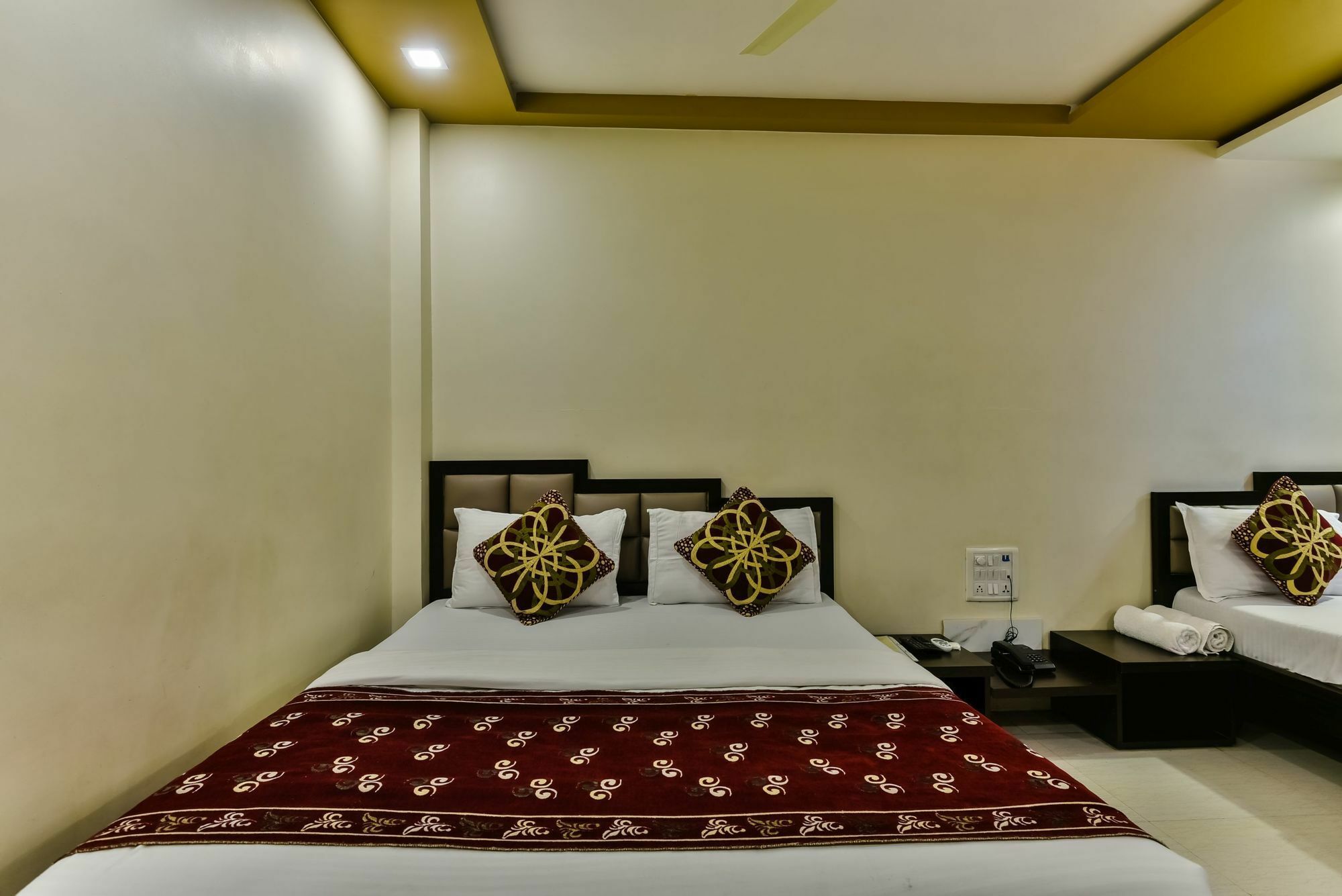 Hotel Guestinn Residency Bombay Exterior foto